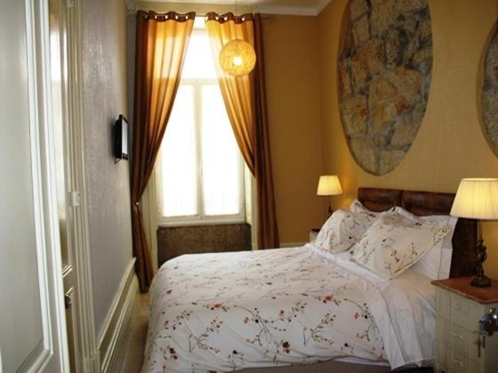 Quarto Duplo